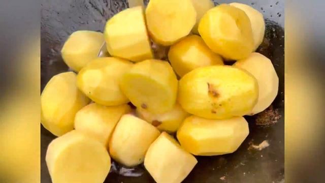 Тушеная утка с капустой | тушим утку с капустой в казане | самый вкусный рецепт утки