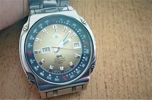 Часы Orient с компасом, с автоподзаводом, механика. Как определить где Юг и Север при помощи часов.