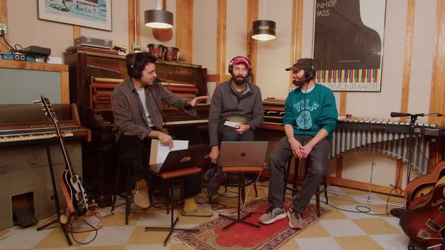 Vulfpeck's Jack Stratton breaks down his FAVORITE stereo mix смотреть онлайн