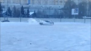 Большой дрифт Ауди 100 с4 2.8 quattro