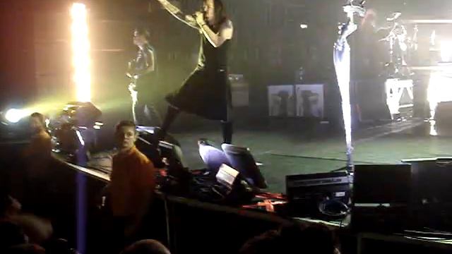 KoRn - Ass Itch (live At Manchester Apollo, 19-01-2008)