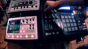 Korg ES-1, Roland MC-303 & Akai MPC 5000 Techno