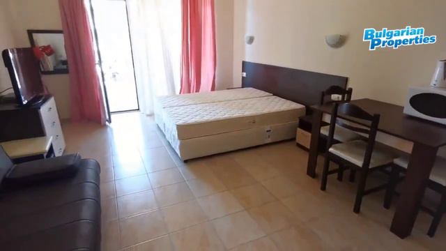 Просторно студио с гледка море в комплекс Андалусия / Andalucia в Елените смотреть онлайн