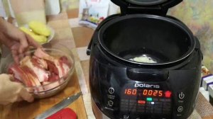 ТУШЕНЫЕ СВИНЫЕ РЕБРЫШКИ С КАРТОШКОЙ В МУЛЬТИВАРКЕ