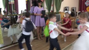 Выпускной бал танец Мы маленькие дети, нам хочется гулять детсада 2 группа Полянка Выпускники 2022