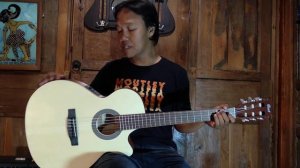 Cort CEC 1 OP nylon string acoustic-electric guitar review