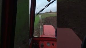 Вспашка двохкорпусним плугом на Владимирец т-25 Пахота весной Весняна оранка 2020 пахаем на т 25
