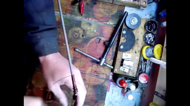 Как быстро сделать электрод для сварки чугуна и заварить сломанные чугунные тиски смотреть онлайн