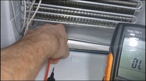 Холодильник Electrolux мигает индикатор температуры