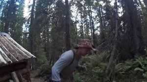 18 дней в тайге. Август. Продолжаем строительство базовой избы. Уходим на верхнюю.. Часть 3