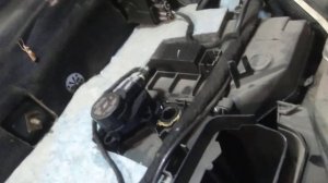 Ford Galaxy 2005 г. в. Постоянно дует горячий воздух в салон.