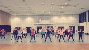 Queen-We will rock you-(Dean cohen remix)-Vamos Zumba-Ludivine Lipari