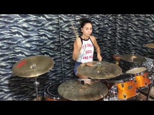 #Drumcover - Plug in Baby (Gulya Z)