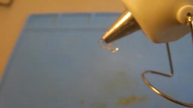 Беспроводной клеевой пистолет на батарейках с aliexpress смотреть онлайн