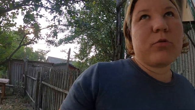 ОДНА В ДЕРЕВНЕ /ПРИГОТОВИЛА УЖИН/ПОЛИВАЮ ПОМИДОРЫ 18+ смотреть онлайн