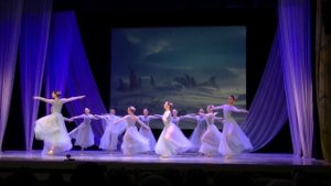 Танец Дыхание ветра. 7 класс. Школа танца Елены Морозовой. 03.03.2024