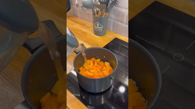 Тыквенный крем-суп со сливками смотреть онлайн