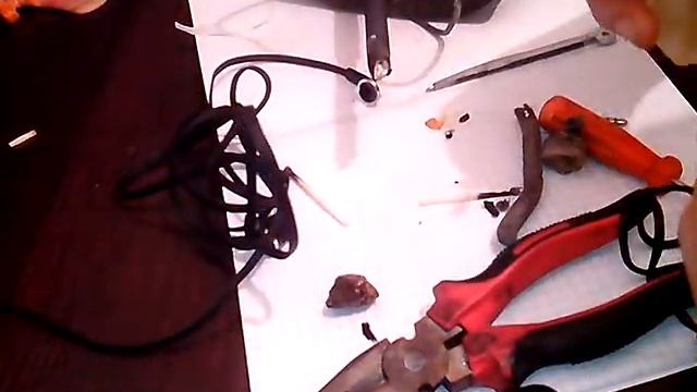 Как отремонтировать сломанные наушники смотреть онлайн