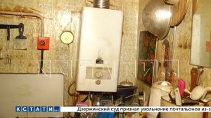 Сотрудники МЧС спасают 70-летнего плюшкина, который забил квартиру мусором и заблокировал дверь