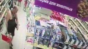 У нее было несдержание