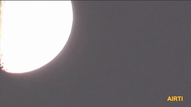 Реальное видео НЛО над Луной! Убедительные доказательства. Real UFO