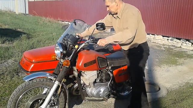 Иж Планета-5, заводим и едем. смотреть онлайн