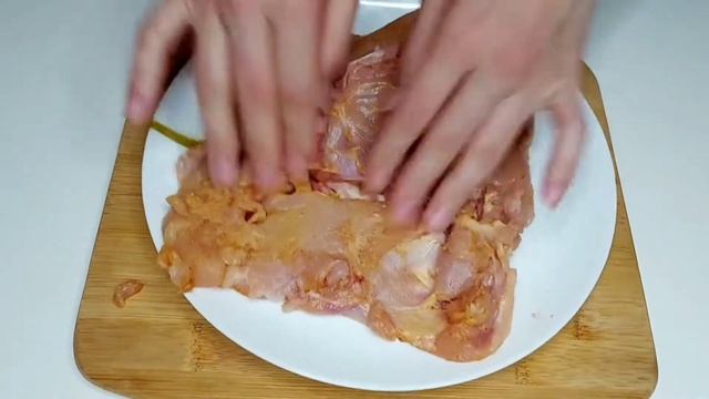 Теперь буду готовить мясо так?  Отбивные в пикантной панировке??