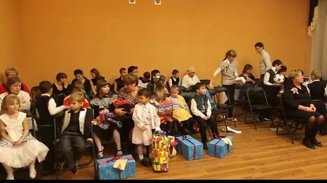 Собинский дет дом, подарки смотреть онлайн