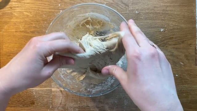 Рецепт пшеничный заварной хлеб на закваске. С черносливом, изюмом и грецким орехом смотреть онлайн