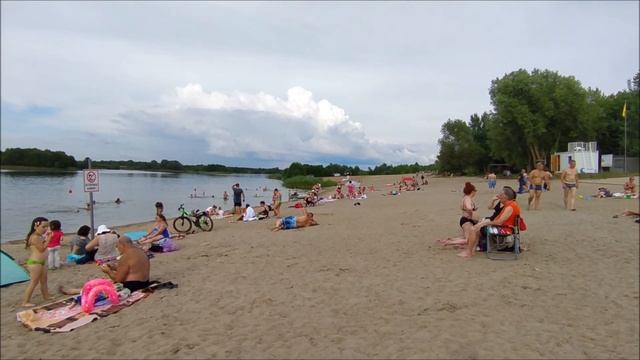 Пляж на Березовском карьере. Калининградская область