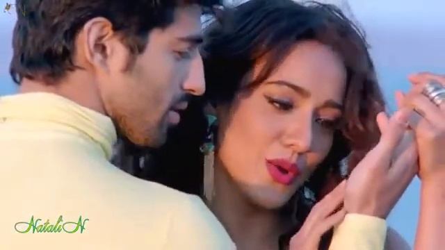 любовь и сон девушка очень красивая поет смотреть онлайн