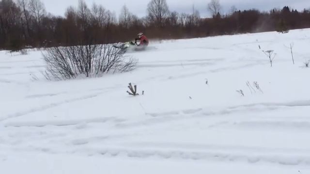 Покатушки на снегоходах! Начало сезона! На дыбах смотреть онлайн