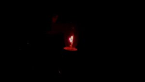 Лампа-огонь! Лампа с имитацией эффекта пламени свечи Uniel RED-FLAME. Обзор.