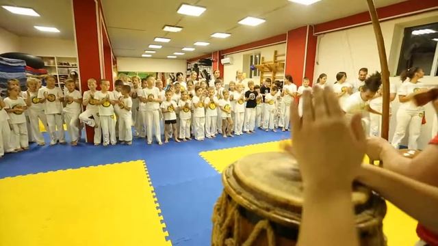 День Рождения Flasha e Mano в Grupo AXE Capoeira Belgorod 2021 смотреть онлайн
