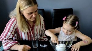 ИСКУССТВЕННЫЙ СНЕГ! ДЕТСКИЕ ЭКСПЕРИМЕНТЫ! ОПЫТЫ С ДЕТЬМИ В ДОМАШНИХ УСЛОВИЯХ!