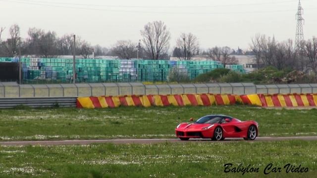 Ferrari LaFerrari burnout and drift смотреть онлайн