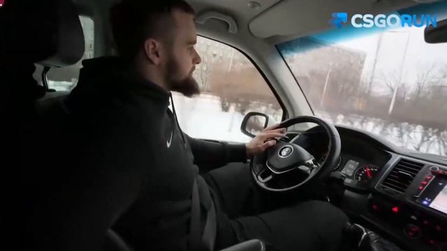 Хазяева разозлили данилу гориллу смотреть онлайн