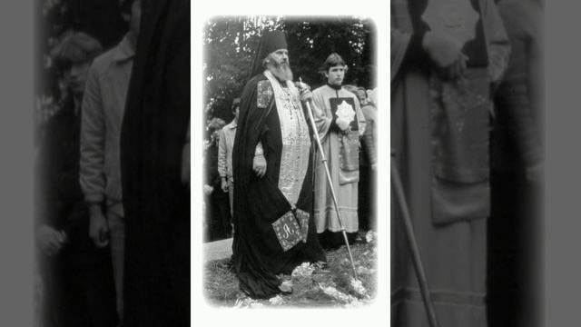 33. Отец Аввакум и псковский уполномоченный (НЕСВЯТЫЕ СВЯТЫЕ)