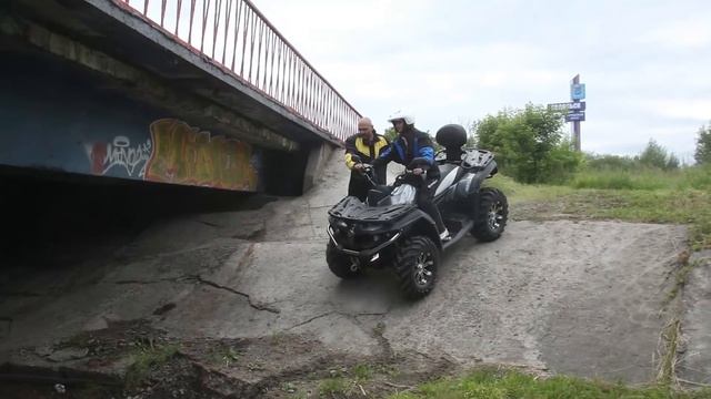 КАТАЕМ ВСЕЙ СЕМЬЕЙ НА CFMOTO EXPERIENCE/ТЕСТИРУЕМ Z10 EPS смотреть онлайн