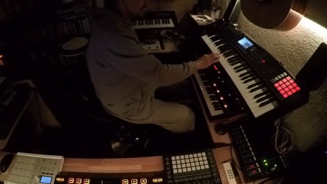 Roland JD-Xi,Roland FA-06 смотреть онлайн