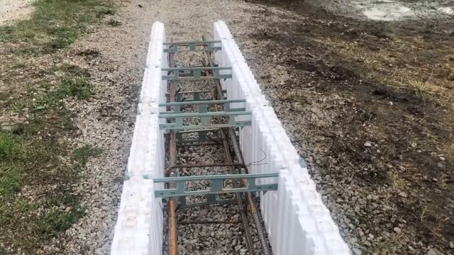 Фундамент в поселке Верхнее Дуброво (Свердловская область) с использованием несъемной опалубки