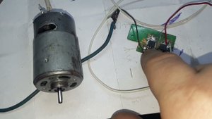 Самое Колхозное Управление мотором с помощью одного транзистора