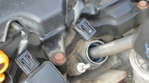 как правильно поменять свечи в авто/how to change spark plugs in a car