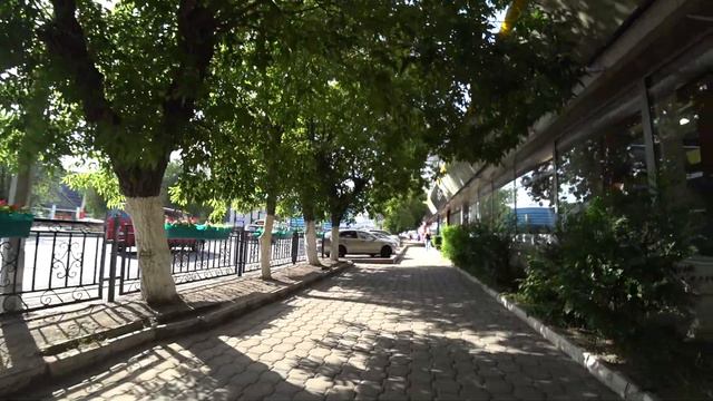 Караганда | к Абзалу у ЦУМа от угла магазина Рассвет по Бухар-Жырау от Абдирова до перехода лето 21