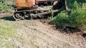 дт 75 делает дорогу