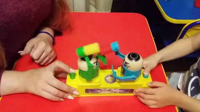 Разпоковка настольная игра Сражение РОБОТОВ !