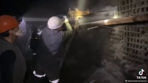 Кривой Рог Шахта бурение шпуров.