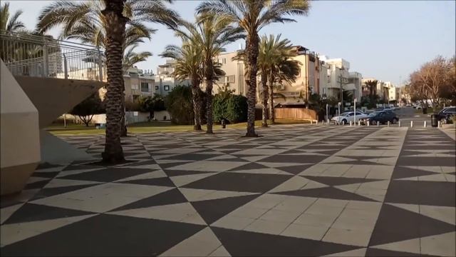 VLOG/Даиэль играет в Челлендж ПОЛ это ЛАВА и получает призы/challenge The Floor is LAVA смотреть онлайн