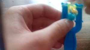 Как сделать мячик из резинок на рогатке