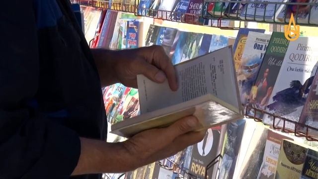 На встречу дню молодежи. Книжная ярмарка в подразделениях АГМК. смотреть онлайн